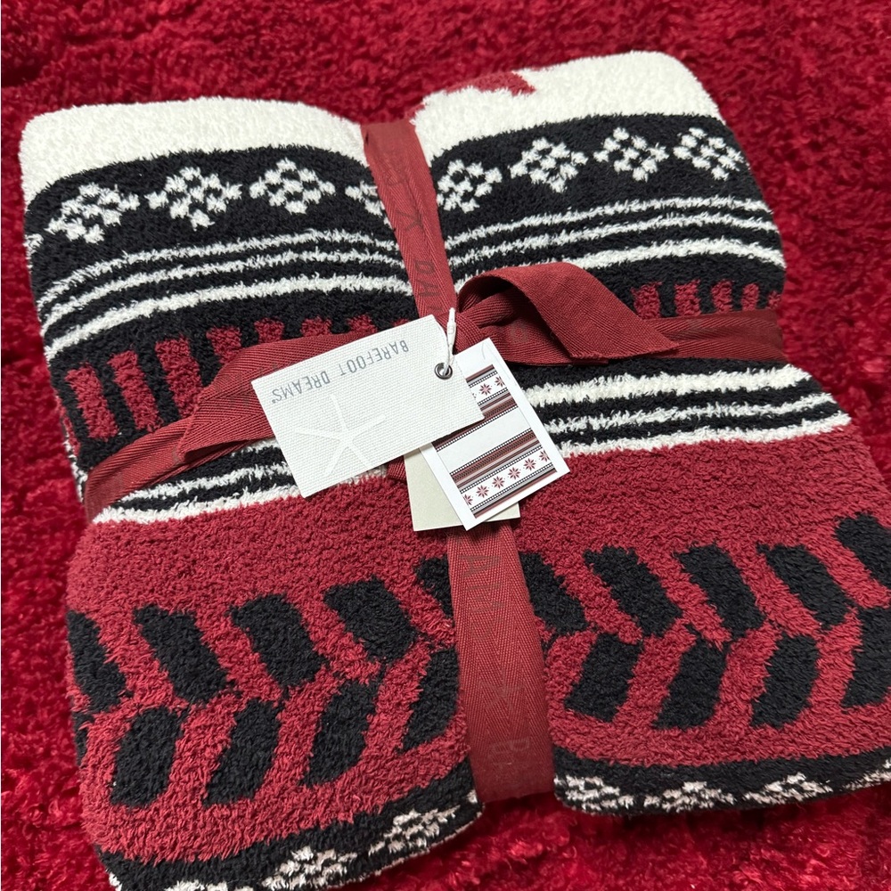 Barefoot Dreams Festive Red and Black Throw NWT